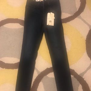 Levi’s stretch, skinny shaping jeans size 25 waist